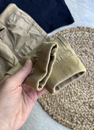 Комплект брюки джоггеры песочные и лонгслив на 3-4 года3 фото