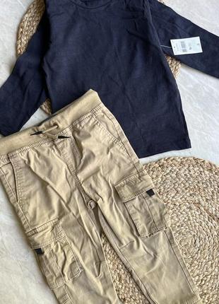 Комплект брюки джоггеры песочные и лонгслив на 3-4 года