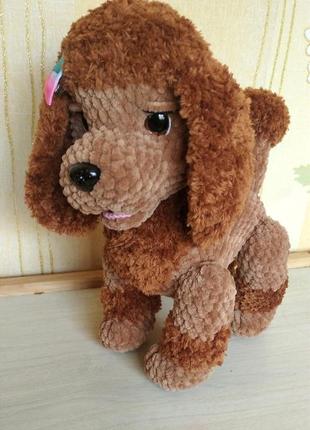 Щенок пудель из плюшевой пряжи