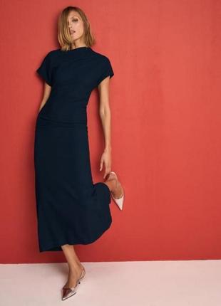 Сукня zara з драпіровкою на талії.