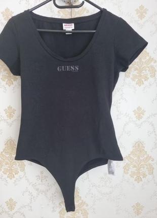 Боди черная футболка guess