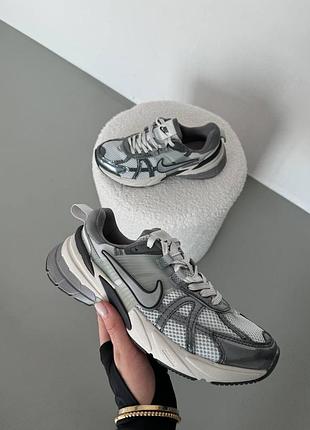 Жіночі кросівки nike runtekk