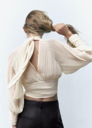Блуза zara плісирована нарядна з відкритою спиною блузка сорочка рубашка блузочка кофта s m3 фото
