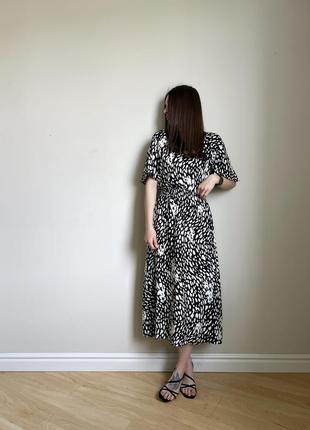 Мʼяка принтована міді сукня від f&f, не просвічує, в талії резиночка4 фото