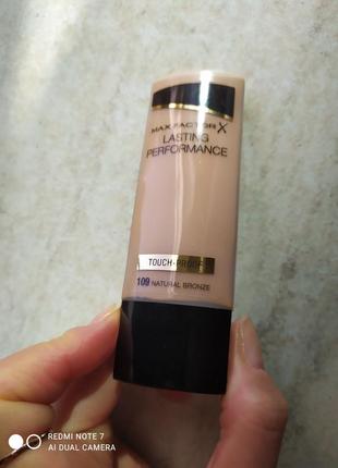 Тональний крем max factor