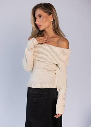 Светр з відкритими плечима світло-бежевий