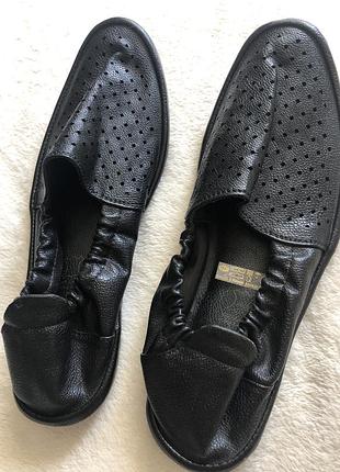 Черные кожаные туфли