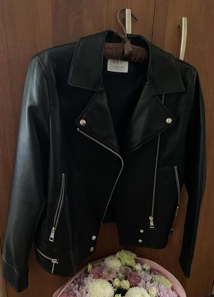 Шкіряна куртка zara