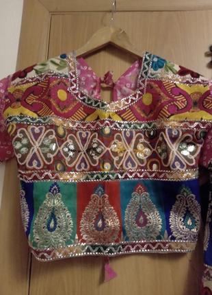Чудовий костюм із вишивкою, спідниця в підлогу та топ, індійське вбрання, розмір 12-143 фото