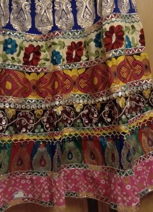 Чудесный костюм с вышивкой, юбка в пол и топ,  индийский наряд, размер 12-148 фото