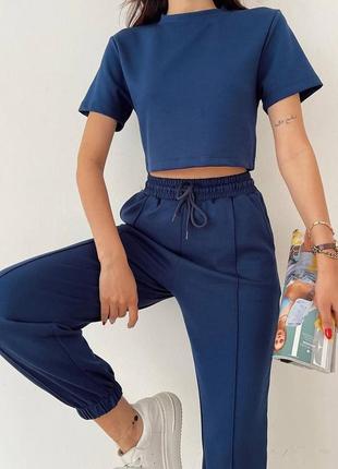 Костюм женский футболка брюки джоггеры на высокой посадке с карманами качественный стильный трендовый синий белый2 фото