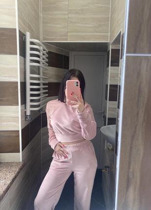 Спортивний костюм