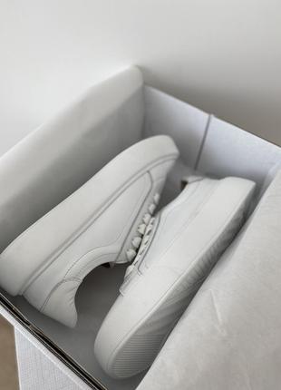 Женские кеды из натуральных кожи белые7 фото