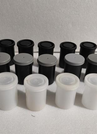 Футляр - бокс, колбы, коробочки для хранения фотопленки, монет и другого