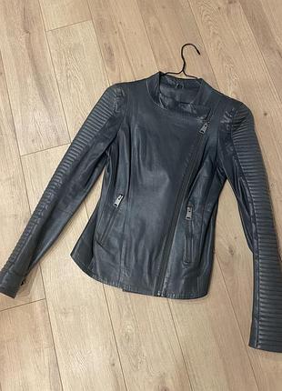 Натуральная кожаная куртка