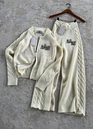 Костюм в стилі max mara