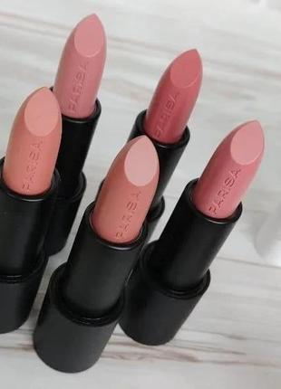 Матова помада для губ parisa cosmetics stay matte