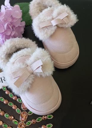 Тапочки женские для дома и улицы, тапочки с задником10 фото