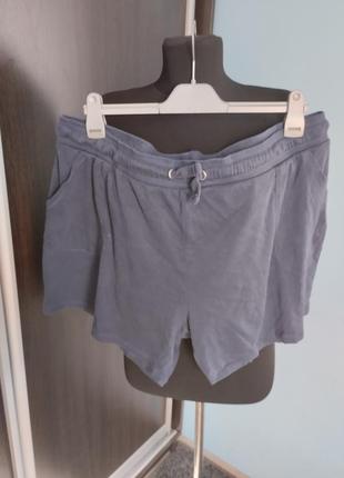 Шорти