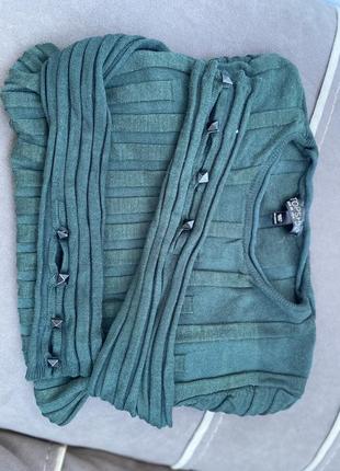 Гольф водолазка со стразами на рукавах цвет бутылки