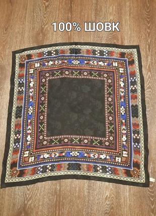 100% шовк красива хустка , обшита вручну