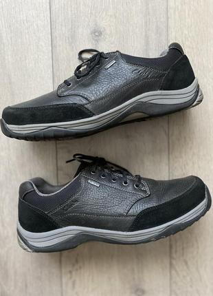Туфлі демі термо clarks gore-tex 42-42.5р. оригінал3 фото