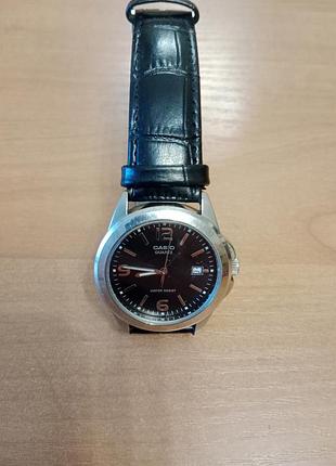 Годинник casio