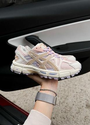 Кроссовки в стиле asics