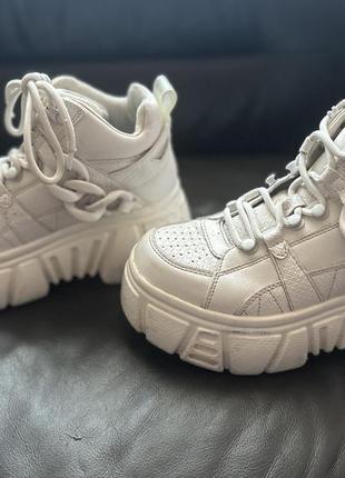 Кроссовки, кеды, буффало