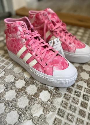 Adidas bravada 2.0 mid platform