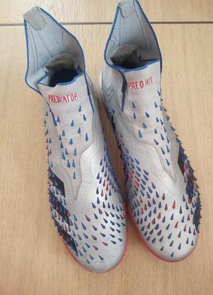 Сороконожки adidas predator 43р