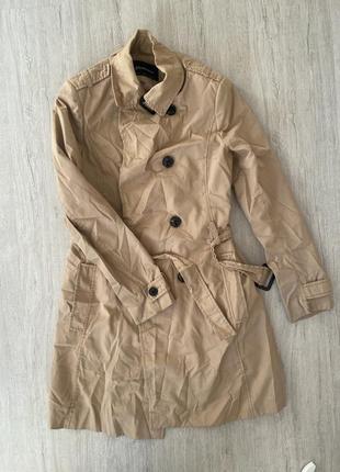 Тренч від stradivarius, s