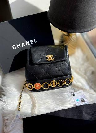 Шкіряний маленький рюкзак в стилі шанель chanel