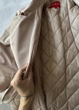Утеплений плащ guess 4