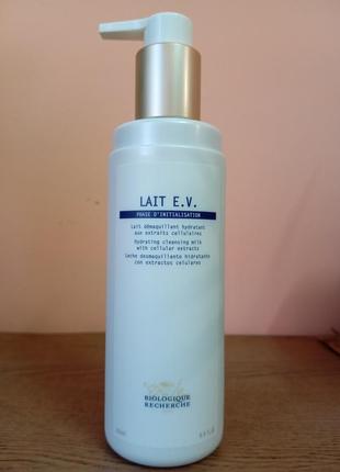Biologique recherche lait e.v. 250 мл зволожуюче очищуюче молочко з клітинними екстрактами