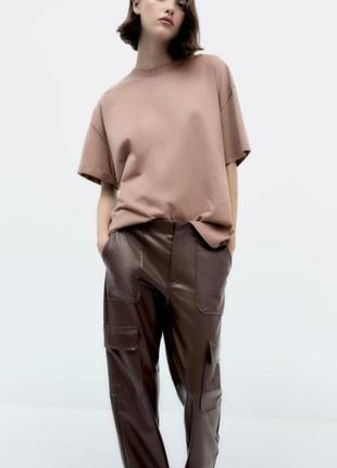 Штани-карго з екошкіри zara.