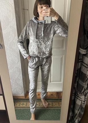Велюровий костюм спортивний костюм