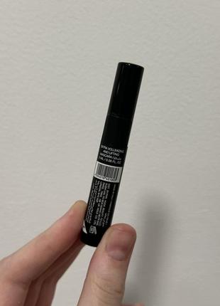 Huda beauty 1 coat wow! extra volume and lifting mascara туш для вій5 фото