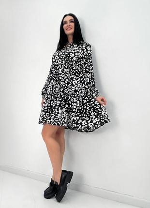 Легкое женское короткое платье оверсайз с длинным рукавом1 фото