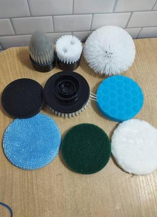 Б\у електричний обертовий скруббер скубер-щітка з 8 насадками