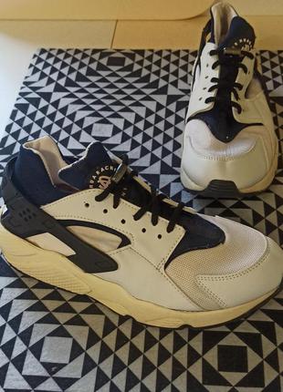 Белые кроссовки унисекс nike air huarache базовые для бега мужские женские