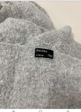 Теплый, очень нежный к телу шарфик в отличном состоянии