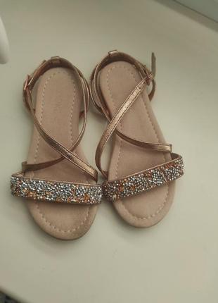 Босоножки пайетки золото