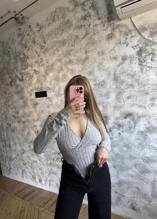Нежный базовый боди в рубчик