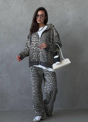 Костюм спортивний прогулянковий в стилі balenciaga леопард з капюшоном на молнії беж сірий