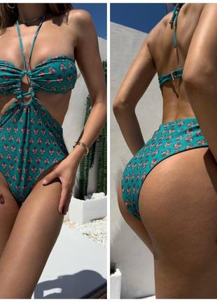 Женский стильный зеленый купальник с парео