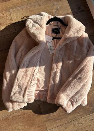 Шубка guess