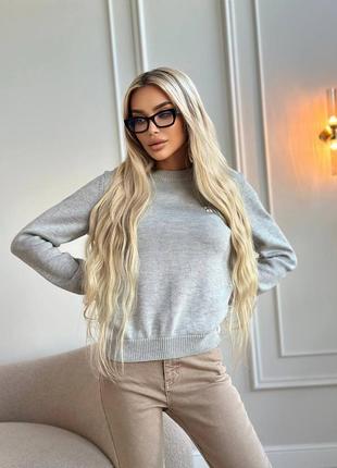 Светр в стилі miu miu