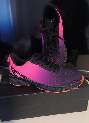 Кроссовки осенние 39 г.