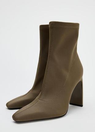 Текстильні черевики на підборах zara
